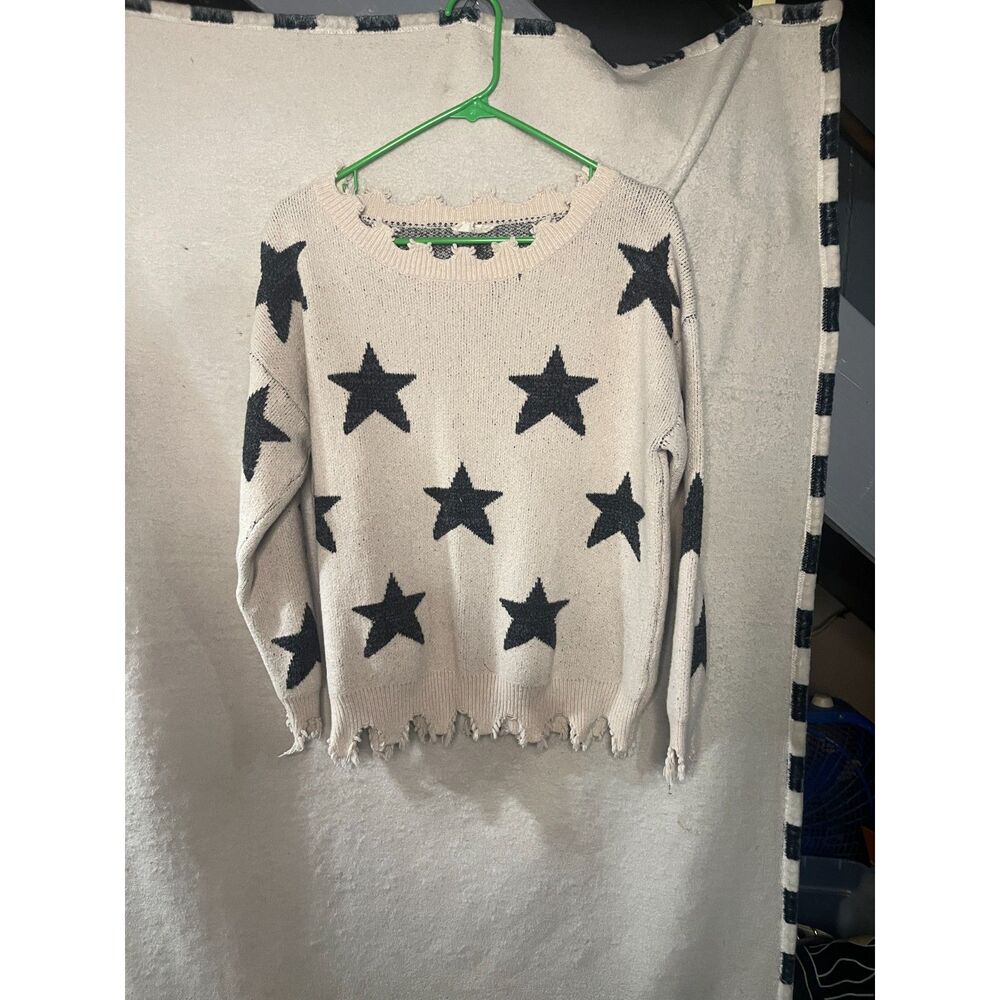 Frayed Star Sweater | Entro | M